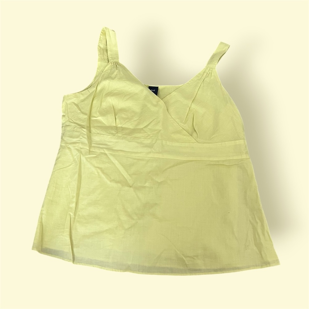 🟡GAP: Women’s size L, pale yellow sleeveless airy blouse, preowned🟡